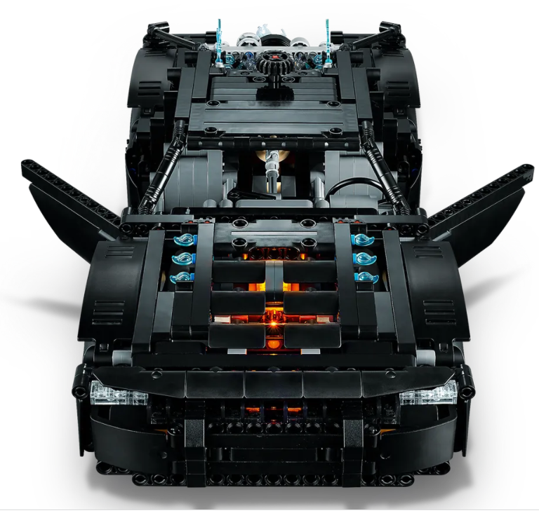 Конструктор LEGO Technic Бетмен: Бетмобіль, 1360 деталей (42127) - фото 8