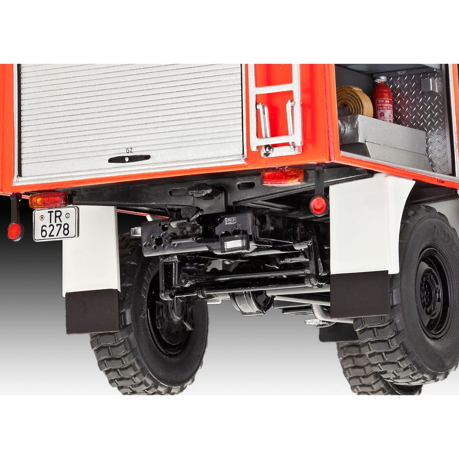 Збірна модель Revell Пожежна машина Mercedes-Benz Unimog U1300L TLF 8/18 рівень 5, масштаб 1:24, 210 деталей (RVL-07512) - фото 7