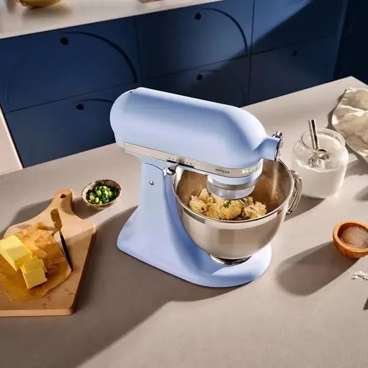 Планетарний міксер KitchenAid Artisan 4.7 л блакитна сіль (5KSM195PSEOA) - фото 6