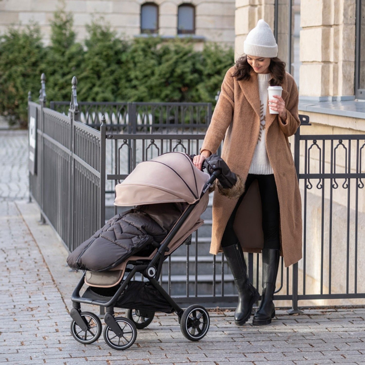 Коляска прогулочная Lionelo Cloe Beige Sand (LO-CLOE BEIGE SAND) - фото 10