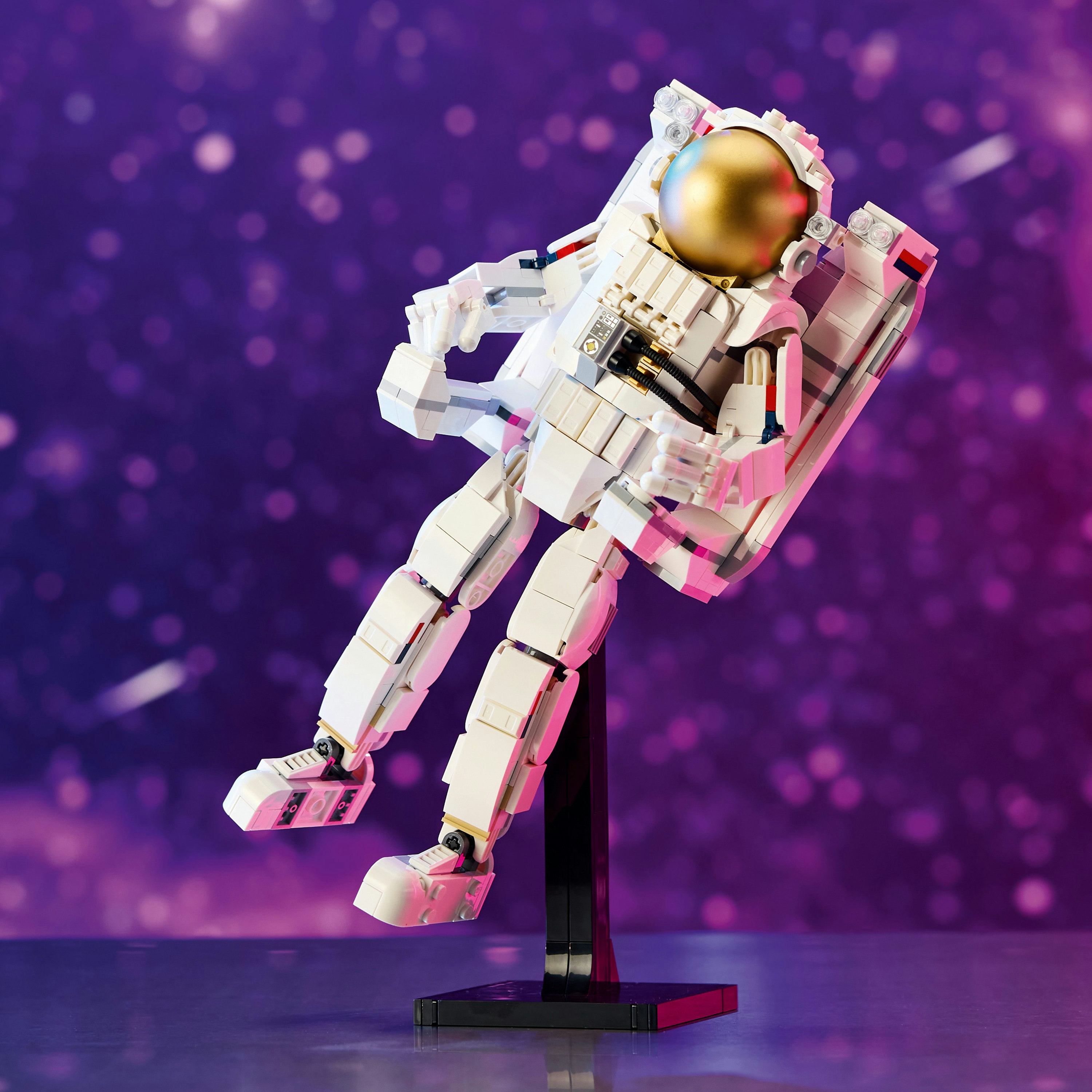 Конструктор LEGO Creator Космонавт 647 детали (31152) - фото 5