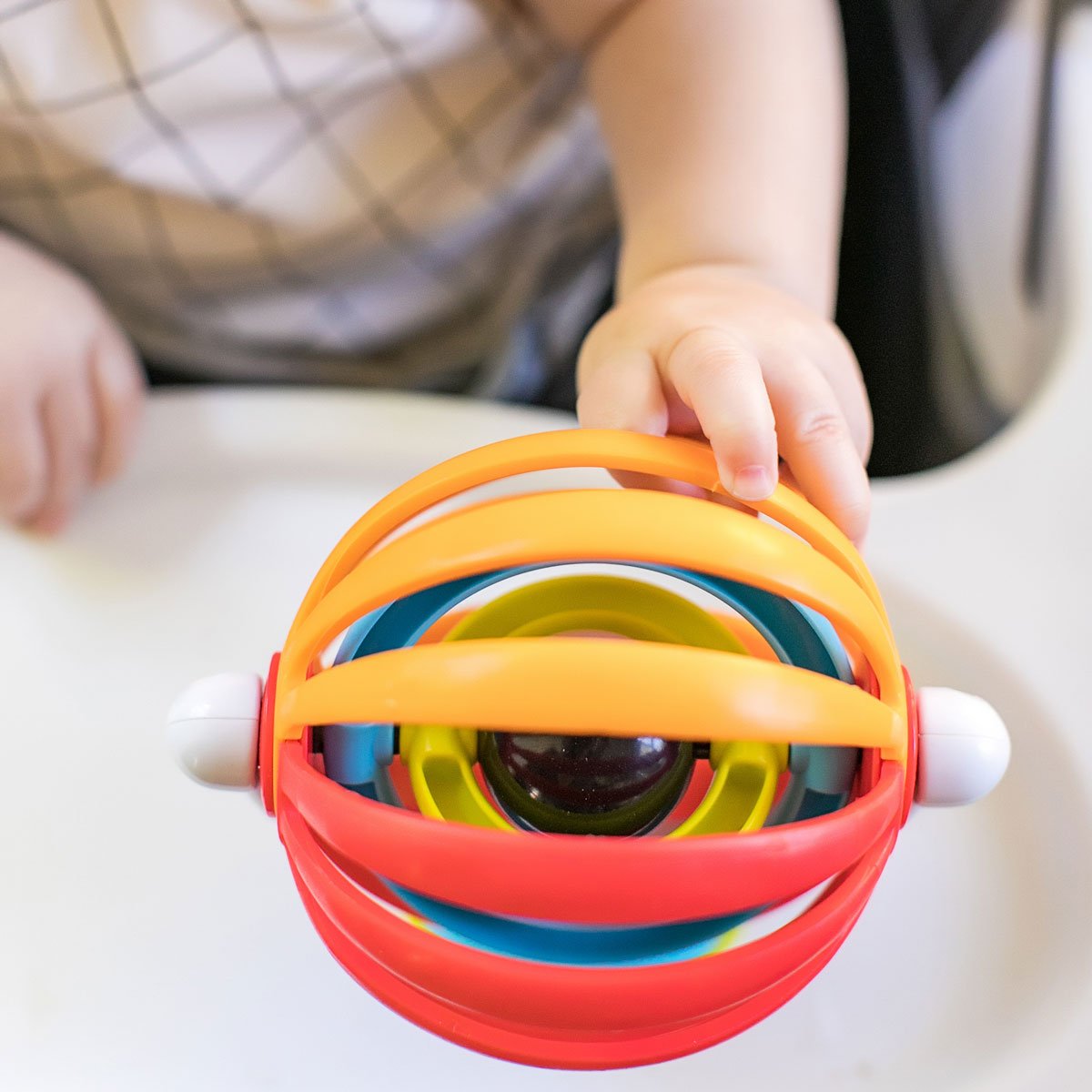 Іграшка на присосці Baby Einstein Sticky Spinner (11522) - фото 2