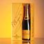 Шампанское Veuve Clicquot Brut Yellow Label, брют, сухое, в подарочной упаковке, 0,75 л - миниатюра 2