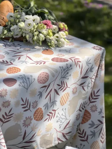 Водоотталкивающая Скатерть пасхальная Зайчики 220х140 см (+ 4 салфетки 30х40) Белый - фото 2