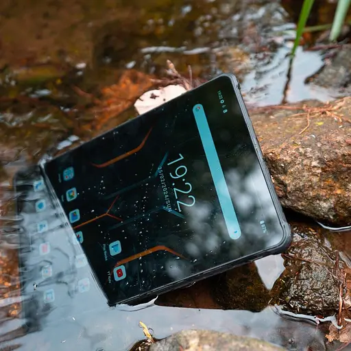 Планшет Oukitel RT8 11` FHD+ 6GB/256GB / G99 / 20000mAh / 48+32Мп / IP69K / LTE Orange with hand - фото 9