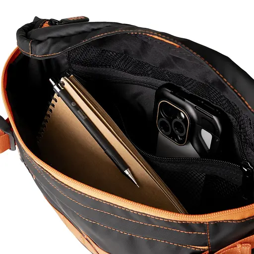 Сумка Born TechTrail bag черно-оранжевая - фото 3