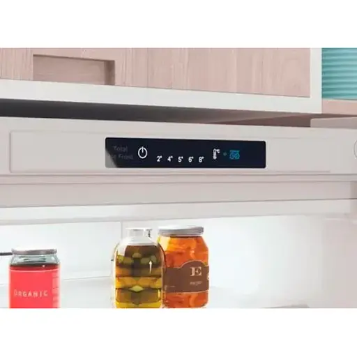 Холодильник Indesit INFC9 TI22W двокамерний ниж. морозильна камера No Frost інвертор загальний об'єм 367L корисний об'єм 263L/104L електронне керування LED індикація зона свіжості A++ 202.7x59.6x67.8 см White - фото 5
