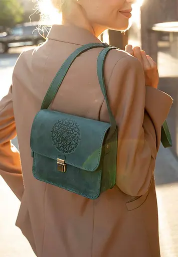 Шкіряна жіноча бохо-сумка Лілу зелена Crazy Horse - фото 7