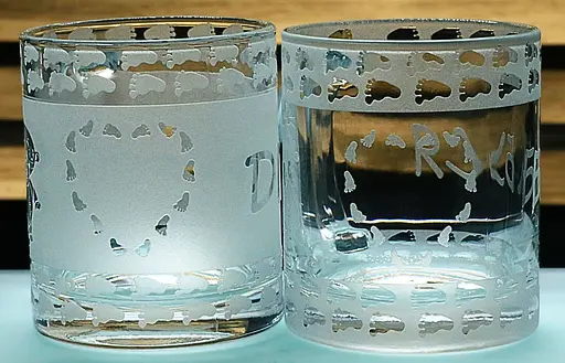 Парні чашки 320 мл для хрещеного та хрещеної з гравіюванням подарунок на хрестини подарункові кружки - фото 4