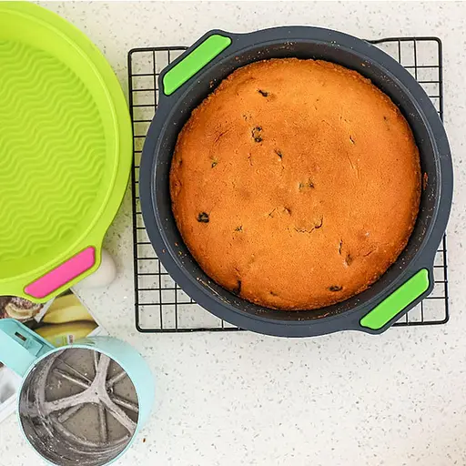 Форма для тортів та пирогів кругла силіконова з рифленим дном та ручками Ø 24.5 см, Kitchen Master Чорний 86048 - фото 1