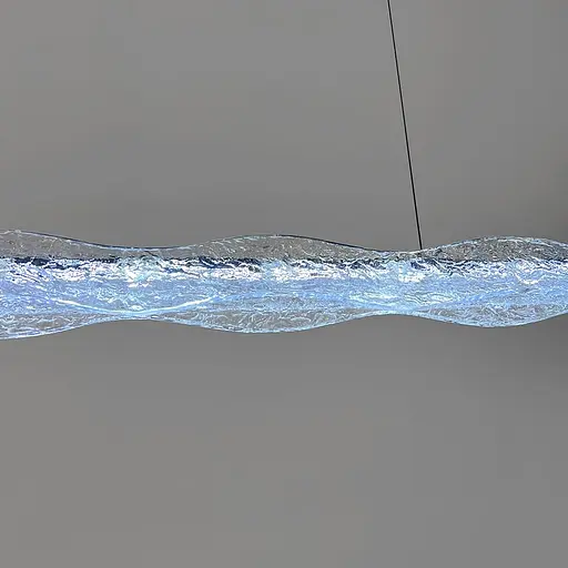 Люстра с удлиненным подвесным корпусом из волнистого рельефного акрила 120 см Line F | Ст. MJ373-L1200 BK - фото 4