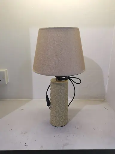 Настольная лампа декоративная VALESO V 4027C