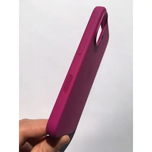 Оригинальный силиконовый чехол Apple Silicone Case MagSafe для iPhone 16 (6.1") Fuchsia MYY53ZM/A - фото 10