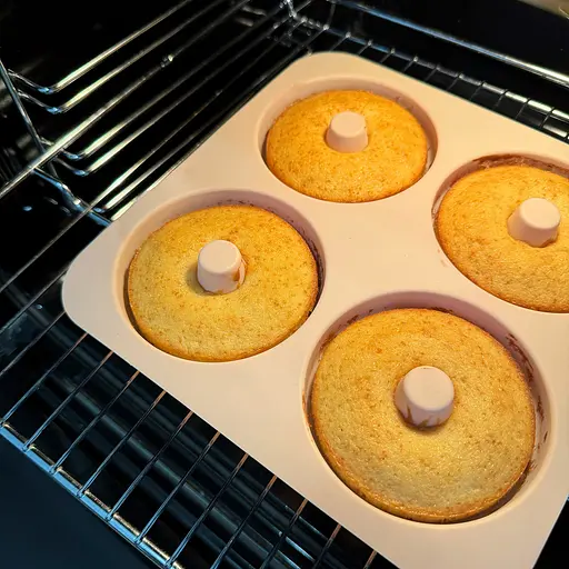 Форма квадратна силіконова для випічки пончиків та печива на 4 комірки 23.5х23.5х2 см, A-plus Сірий 86249 - фото 6