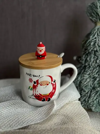 Новорічна чашка Olens 102-1086-1 Новорічна братва кераміка з бамбуковою кришкою та ложкою 380 мл - фото 2