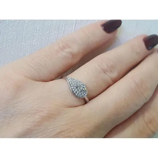 Серебряное кольцо DC Crystal Перышко с фианитами. К4011/17 18 - фото 2