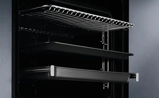 Духовой шкаф Electrolux электрический 65 л, A+, дисплей, конвекция, пиролиз, телескопические направляющие, черный - фото 5