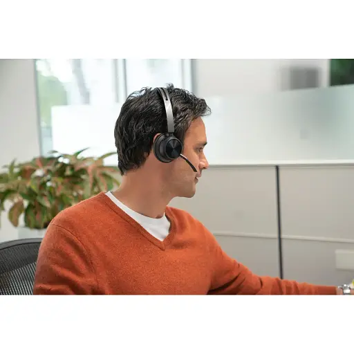 Гарнитура Poly компьютерная стерео On-ear Voyager Focus 2 USB-A Bluetooth черная - фото 6