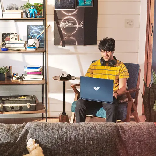 Ноутбук HP Victus 15-fa2009ua 15.6" FHD IPS AG Intel 7-240H 24GB F1024GB NVD5060-8 DOS синій - фото 6