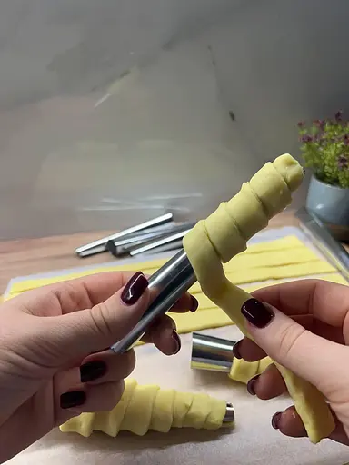 Кондитерські конуси для випічки трубочок «Каннолі» 100 мм (20 штук), Master Class Металлик 86664 - фото 10