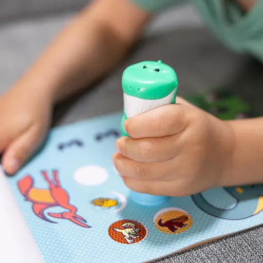 Набір з блокнотом та штампом з наліпками Melissa & Doug Sticker WOW Динозавр (SM93205/6074899) - фото 6