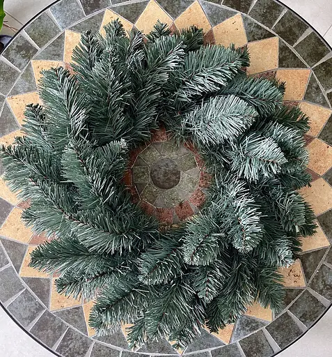 Вінок новорічний різдвяний Hvoya Elegant зі штучної хвої блакитний 40 см - фото 3