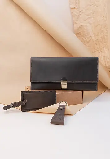 Набор кожаных аксессуаров для путешественника. - фото 2