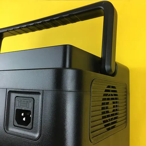 Портативная электростанция XO PSA-700W Energy storage power 192000mAh - фото 3