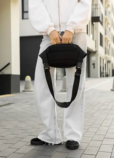 Женская сумка через плечо бананка Sambag Flex черная тканевая 30×17×15 см (85351065) - фото 8