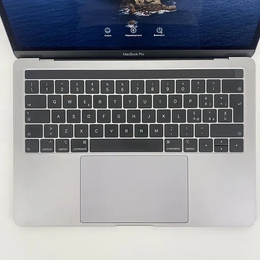 Ноутбук Apple MacBook Pro 13" A1989 (C02X73TNJHD3) (i7-8559U/16/512SSD) - Class A- - фото 3