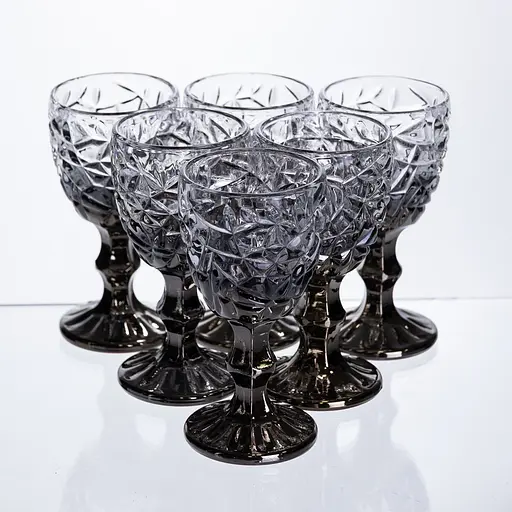 Набір чарок на ніжці 6 штук 50 мл для горілки наливки подарункові чарки скляні фігурні Сірі Yiwu HP-19-186 - фото 1