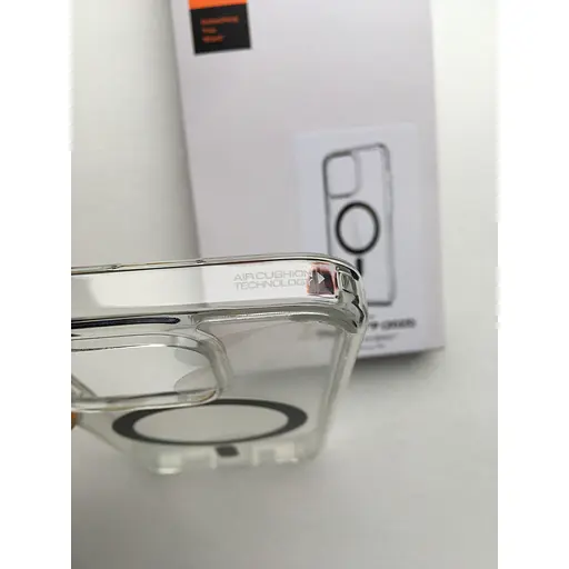 Протиударний чохол Spigen Ultra Hybrid MagFiдля iPhone 15 Pro (6.1") Graphite ACS06716 - фото 5