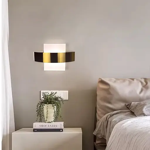 Латунне бра Line F з квадратним розсіювачем Арт. W205 - 250*130 AB  - фото 7