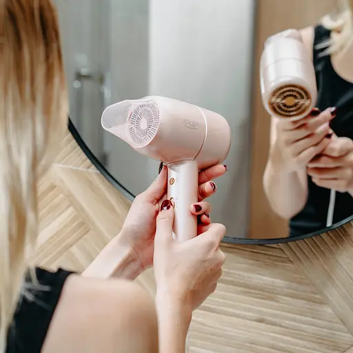 Фен Adler AD 2279p pink 1800Вт/ 2 швидкості/ хол.обдув/ темп.режимів-2/іонізація/ насадки - 1 шт. - фото 8