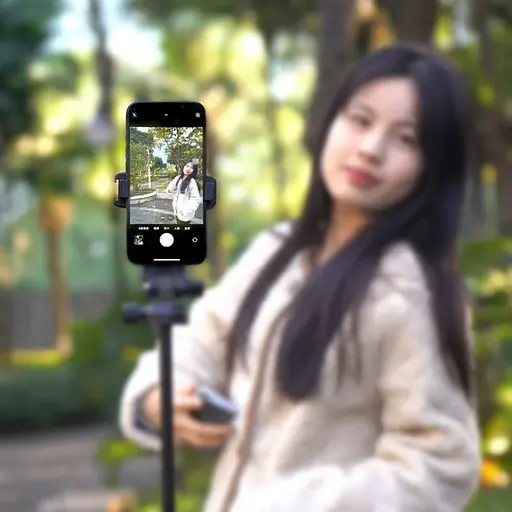 Беспроводной дублирующий экран / монитор для селфи RK-X40 with MagSafe White - фото 4