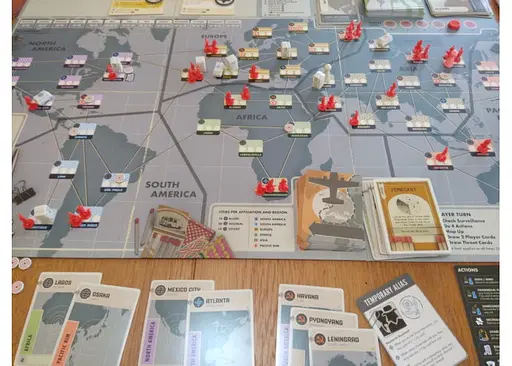 Настольная игра Z-MAN GAMES Пандемия: Наследие. Сезон 0 (Pandemic: Legacy - Season Zero) (англ.) (ZMG7174) - фото 5