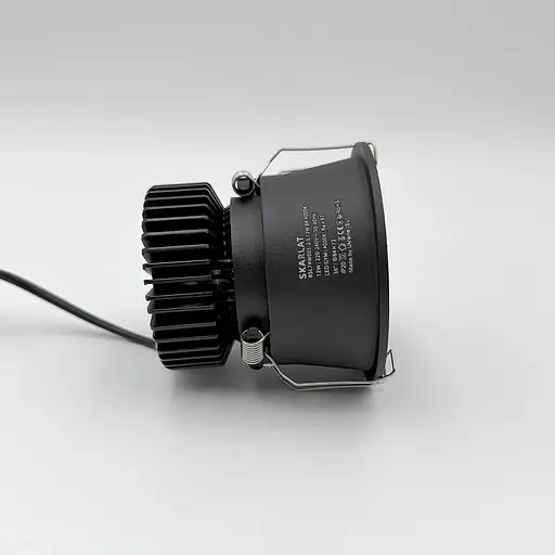 Точечный светильник Skarlat RSL74W005-2.5 12W BK 4000K - фото 4