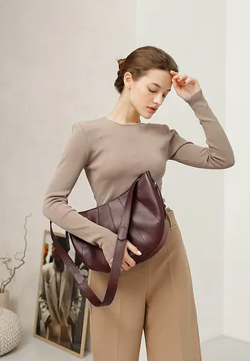 Шкіряна жіноча сумка Круасан Krast бордова - фото 6