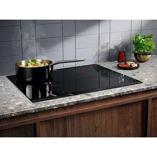 Варильна поверхня електрична Electrolux EIP6446 - фото 9