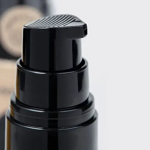 Тональный крем Vivienne Sabo Cabaret Premiere Artistic Foundation со сценическим эффектом тон 04 (Beige Clair) 25 мл - фото 4