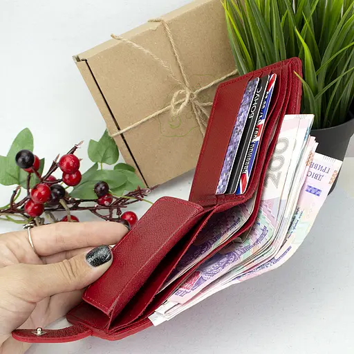 Гаманець жіночий шкіряний з гербом П6-03 червоний на кнопці - фото 6