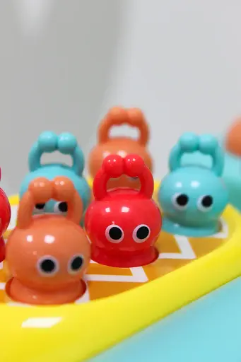 Бізіборд-будиночок 62638 "WToys" Розвиваючий ігровий центр з озвученням українською мовою - фото 6