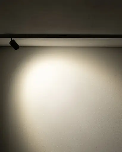 Магнитный трековый светильник Nowodvorski 11713 NANO-LVM Spot Zoom LED 1x2W 3000K 120Lm IP20 черный - фото 3