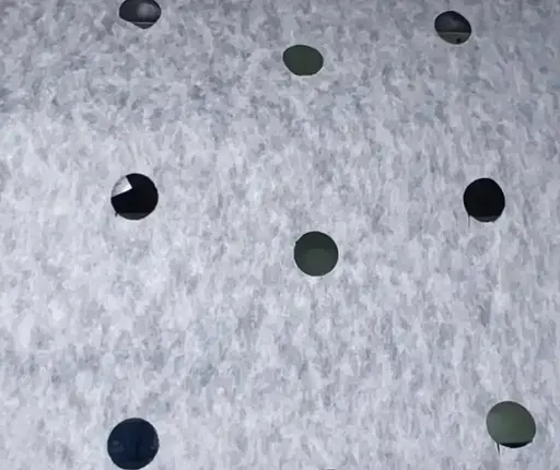 Агроволокно Shadow 50 г/м², 1.6х100 м, з перфорацією (3 отвори), чорно-біле (АВЧБП0003) - фото 5