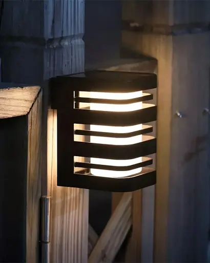 Вуличний світильник на сонячній батареї Goldlux 323200 Agide LED 5000K IP44 чорний - фото 2