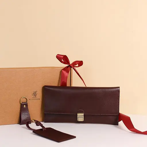 Набор кожаных аксессуаров для путешественника. - фото 4