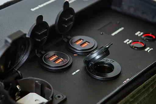 Багатоканальний блок швидкого заряджання Charger Bandera Power-430S (ємність 430000 mAh, 1600 Вт/год) - фото 5