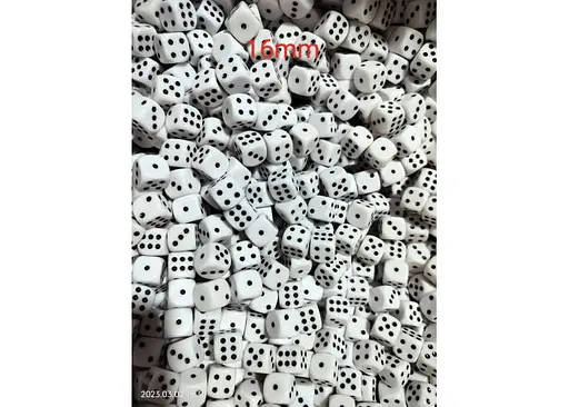 Настольная игра Китай Кубик D6 16 мм (зелёный, красный, чёрный, белый) (1 шт.) (ВР_КD6) - фото 4