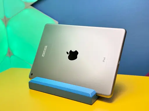 Планшет Apple iPad (2018) Wi-Fi 32GB Space Gray (JF8J) Б/У [148028] - фото 6