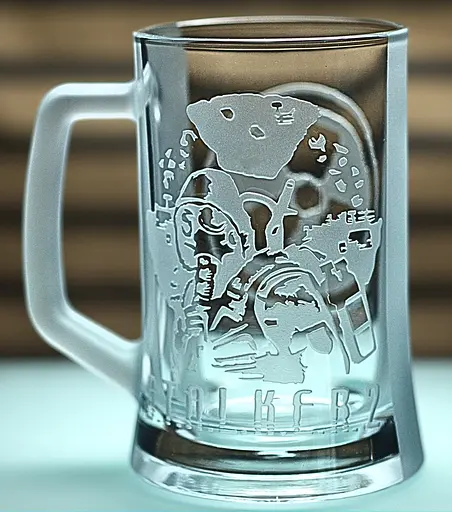 Пивний кухоль 660 мл STALKER 2 з гравіюванням подарунок бокал для фаната зони Сталкер - фото 3